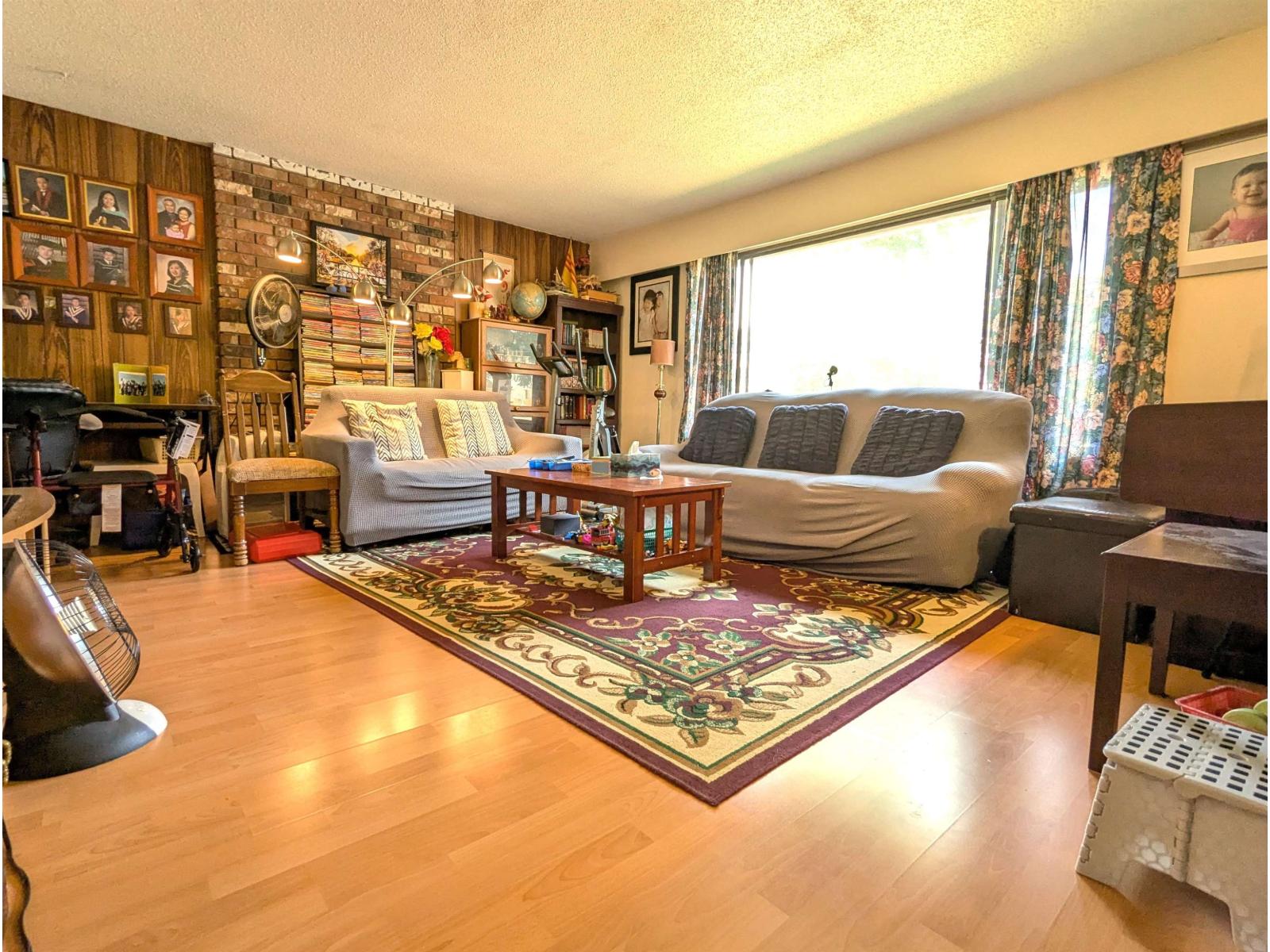 12770 102 Avenue, Surrey, British Columbia  V3V 3E5 - Photo 3 - R3126791