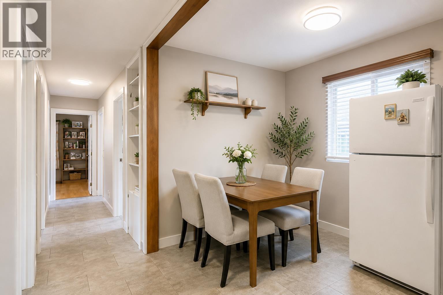 807 Greene Street, Coquitlam, British Columbia  V3C 2B9 - Photo 2 - R3150776