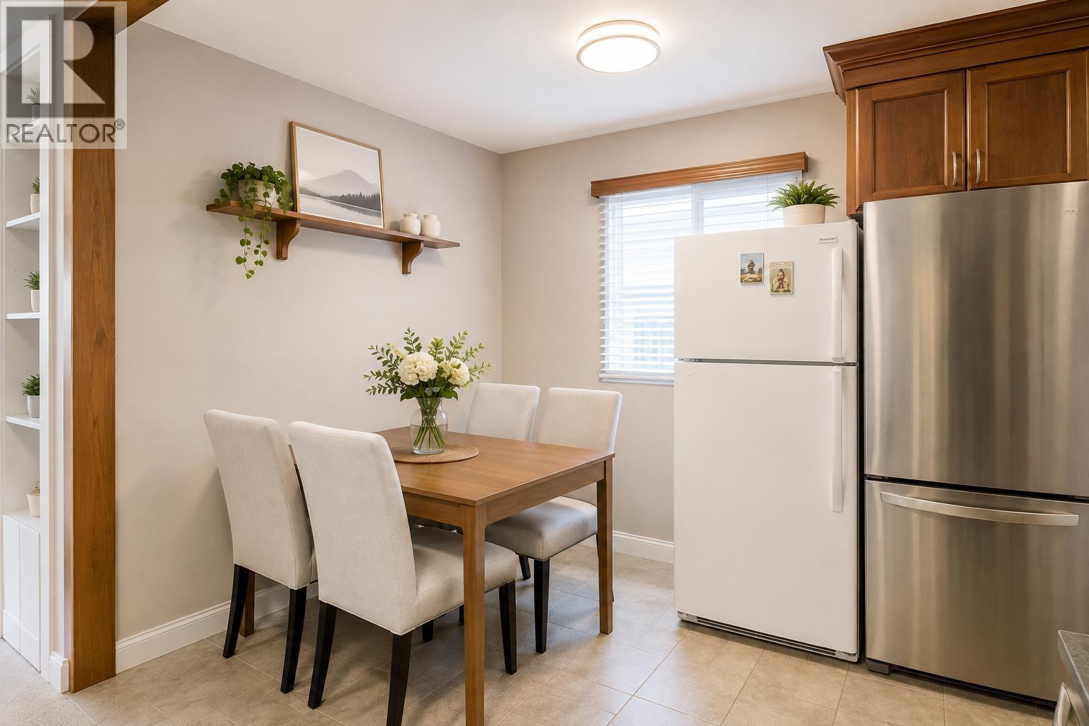 807 Greene Street, Coquitlam, British Columbia  V3C 2B9 - Photo 3 - R3150776