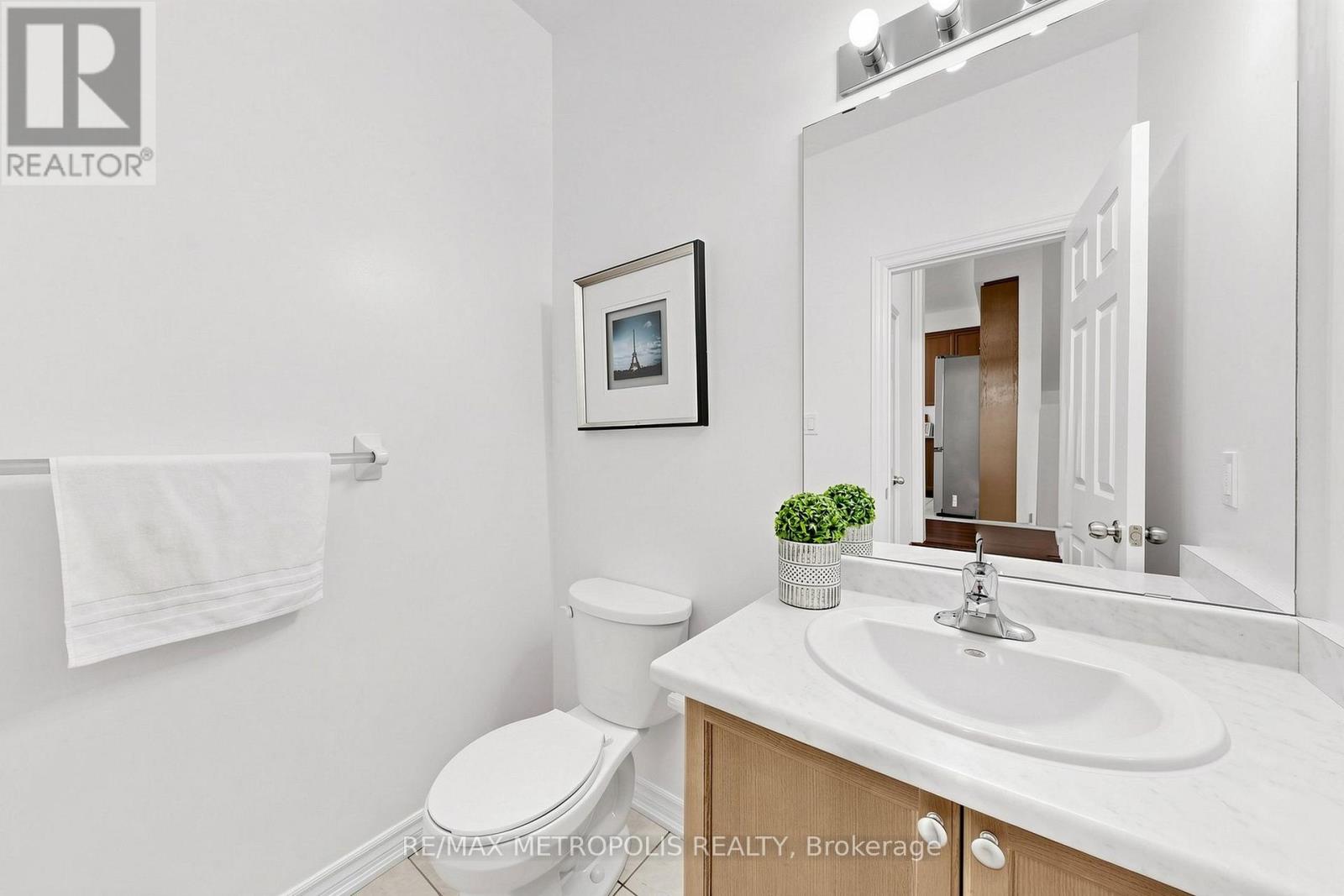 9 Caton Lane, Ajax, Ontario  L1T 0P8 - Photo 25 - E13680012