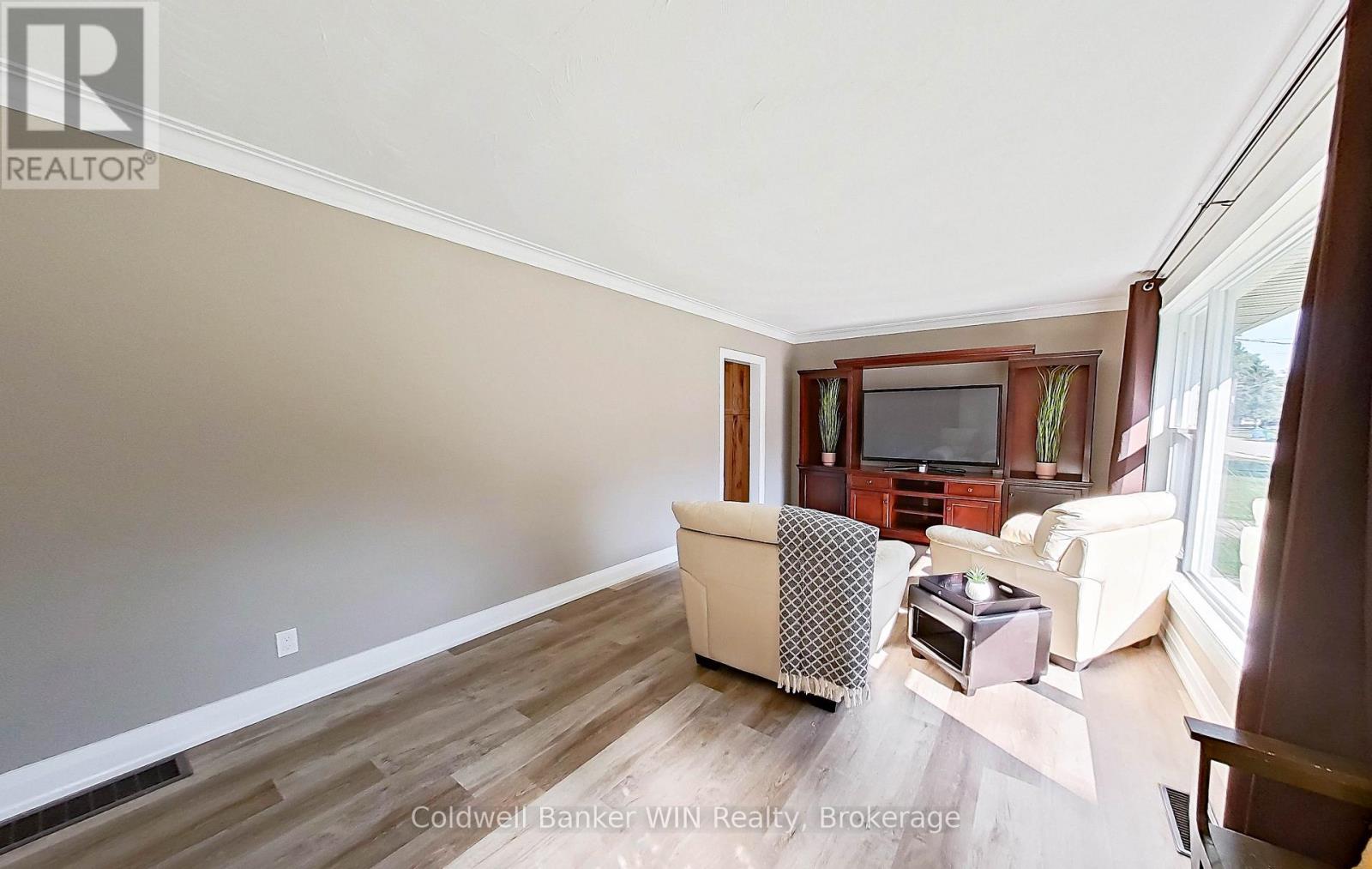278 Queen Street S, West Grey, Ontario  N0G 1R0 - Photo 4 - X13680256