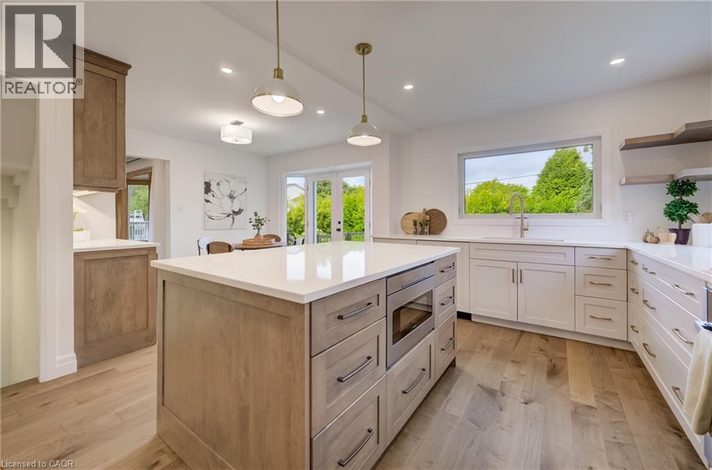 83 ROSSLINN Road, Cambridge, Ontario