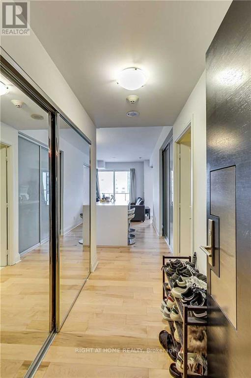 1608 - 65 St Mary Street, Toronto, Ontario  M5S 0A6 - Photo 3 - C13680240