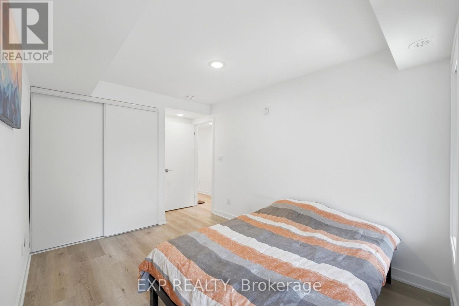 14 - 1475 O'connor Dr Drive, Toronto, Ontario  M4B 2V5 - Photo 12 - E13680248