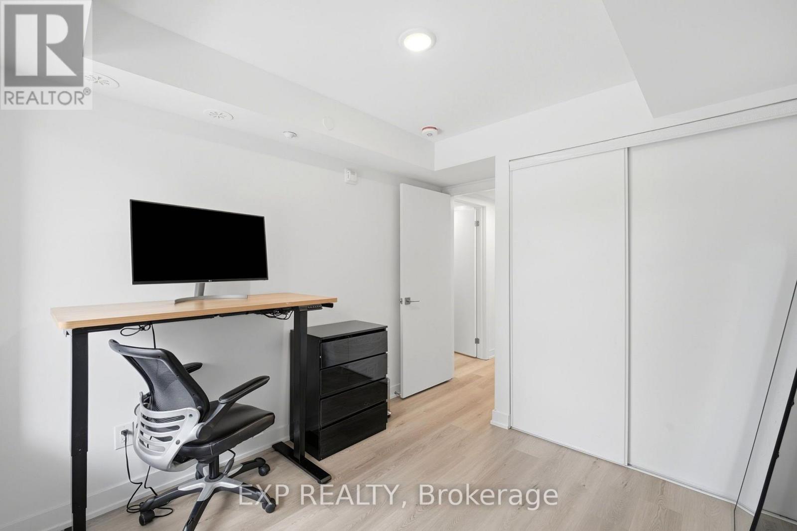 14 - 1475 O'connor Dr Drive, Toronto, Ontario  M4B 2V5 - Photo 17 - E13680248