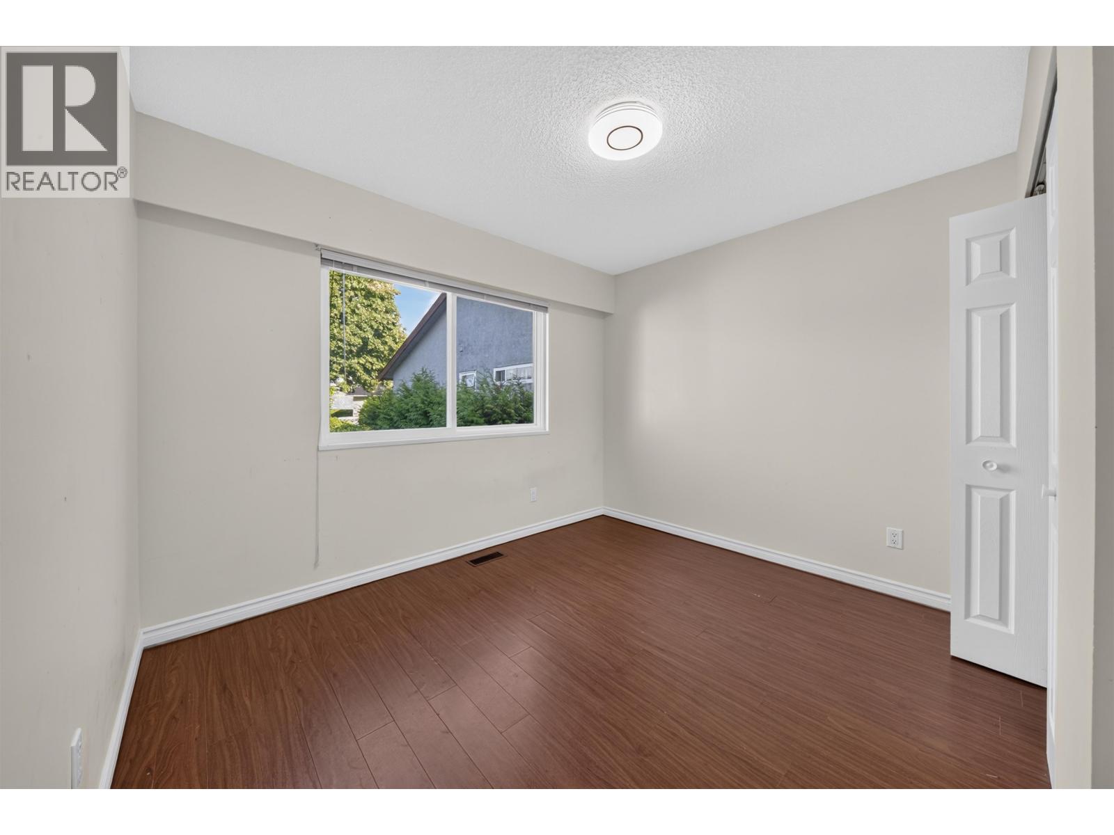 8580 Dakota Place, Richmond, British Columbia V7C 4Y6 - Photo 23 - R3156033