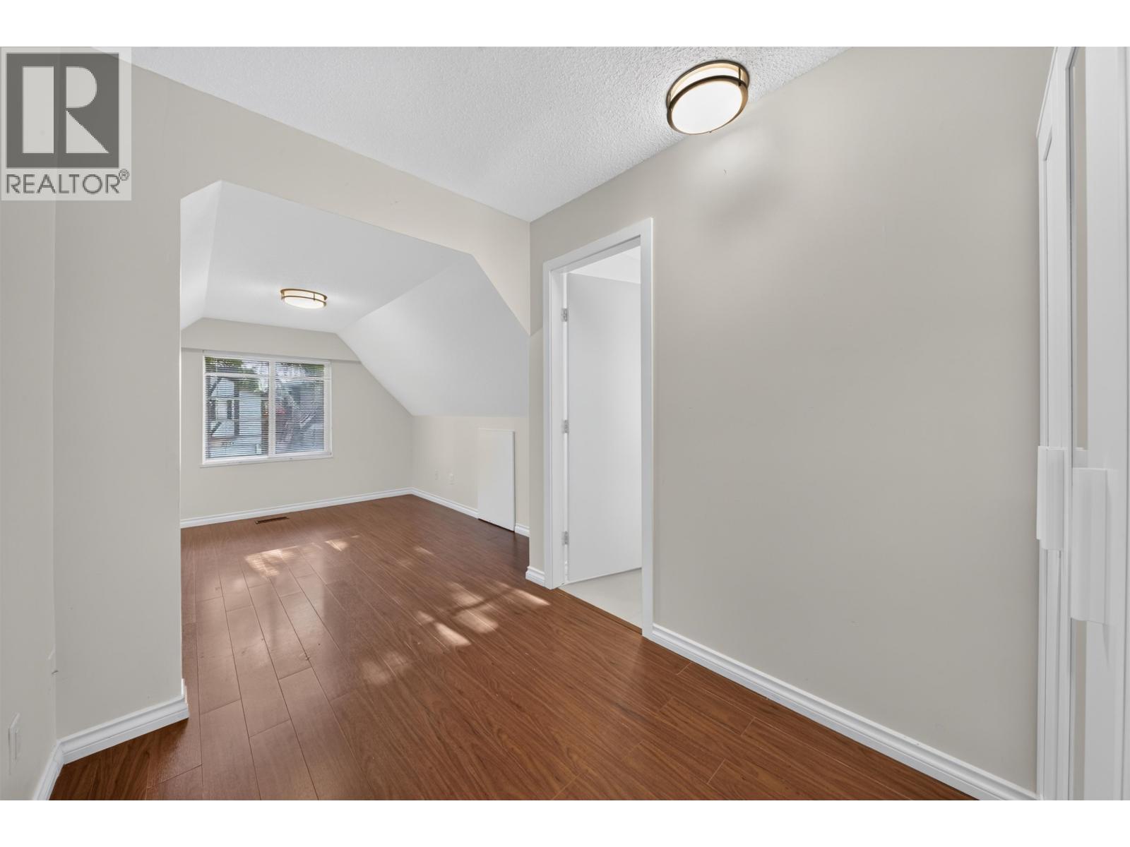 8580 Dakota Place, Richmond, British Columbia V7C 4Y6 - Photo 21 - R3156033
