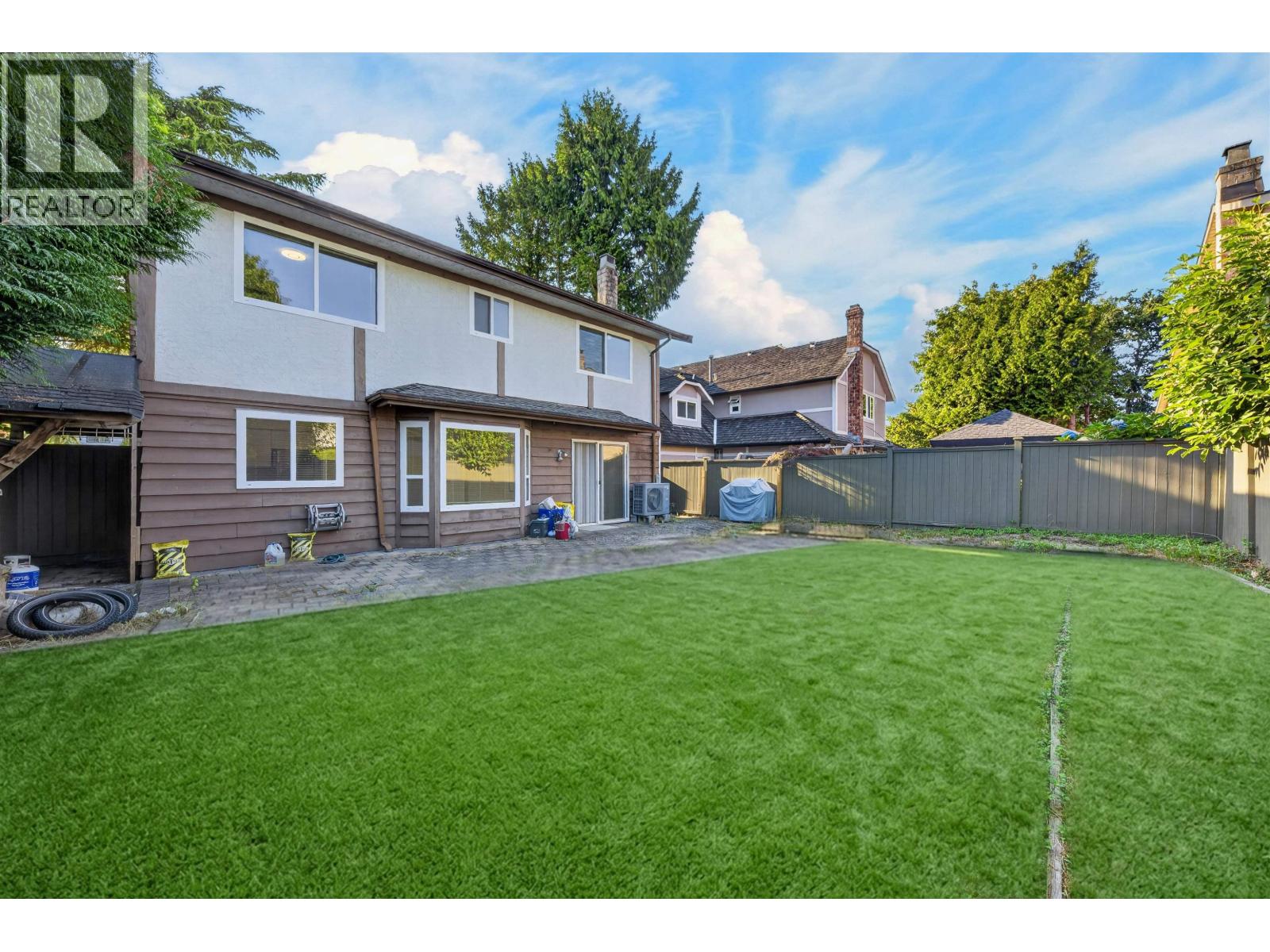 8580 Dakota Place, Richmond, British Columbia V7C 4Y6 - Photo 32 - R3156033