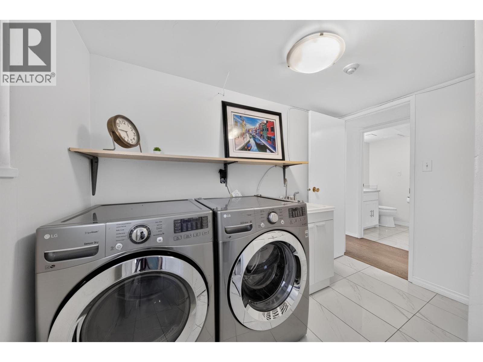 8580 Dakota Place, Richmond, British Columbia V7C 4Y6 - Photo 31 - R3156033