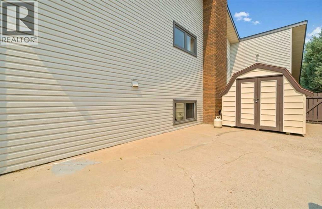16 Carry Court SE, Medicine Hat, Alberta  T1B 3T9 - Photo 41 - A2331901
