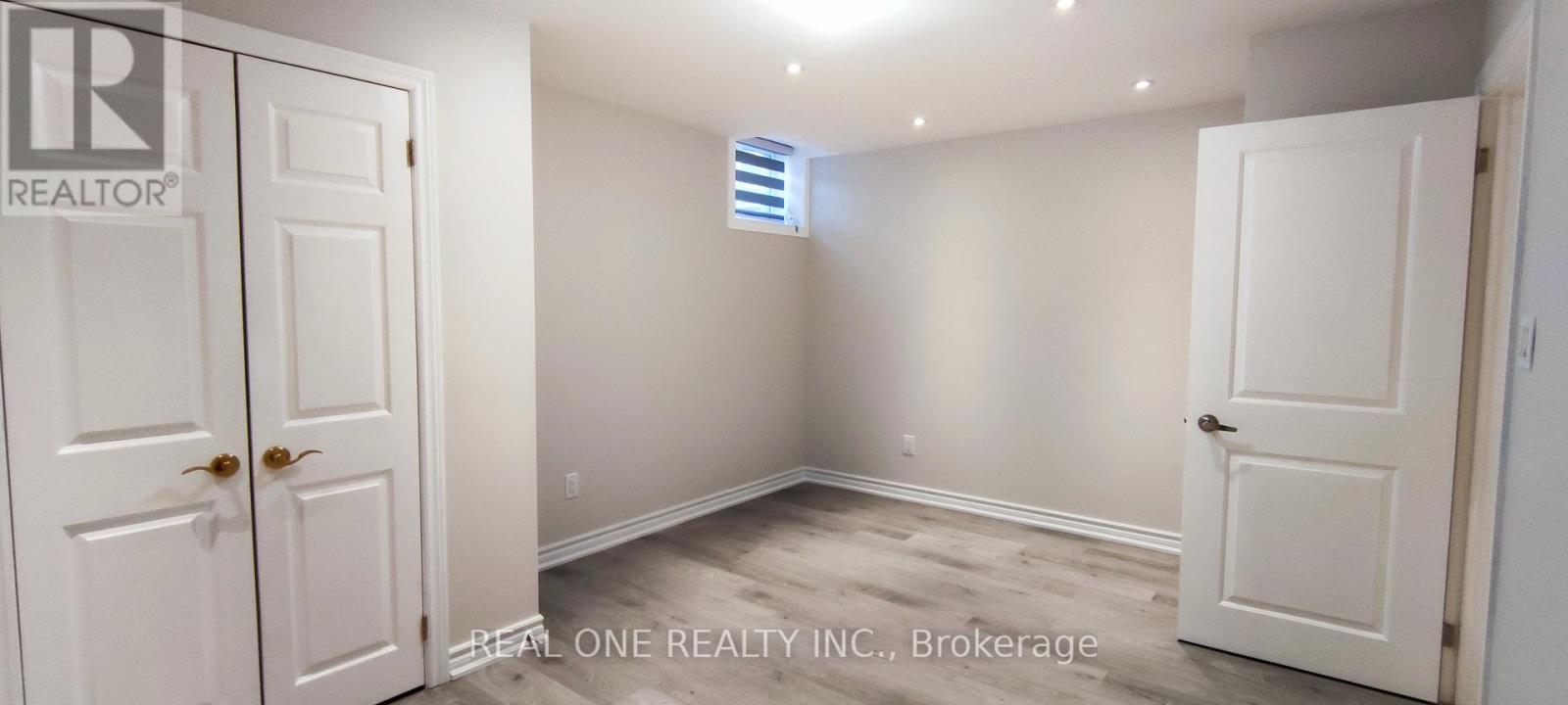 Bsmt B - 22 Cloverridge Avenue, East Gwillimbury, Ontario  L9N 0V3 - Photo 4 - N13680238