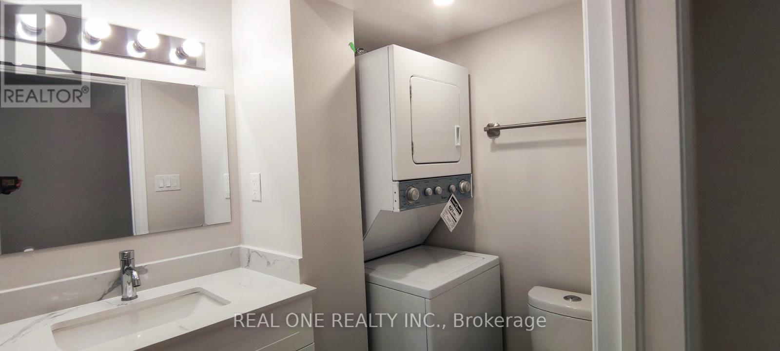 Bsmt B - 22 Cloverridge Avenue, East Gwillimbury, Ontario  L9N 0V3 - Photo 6 - N13680238