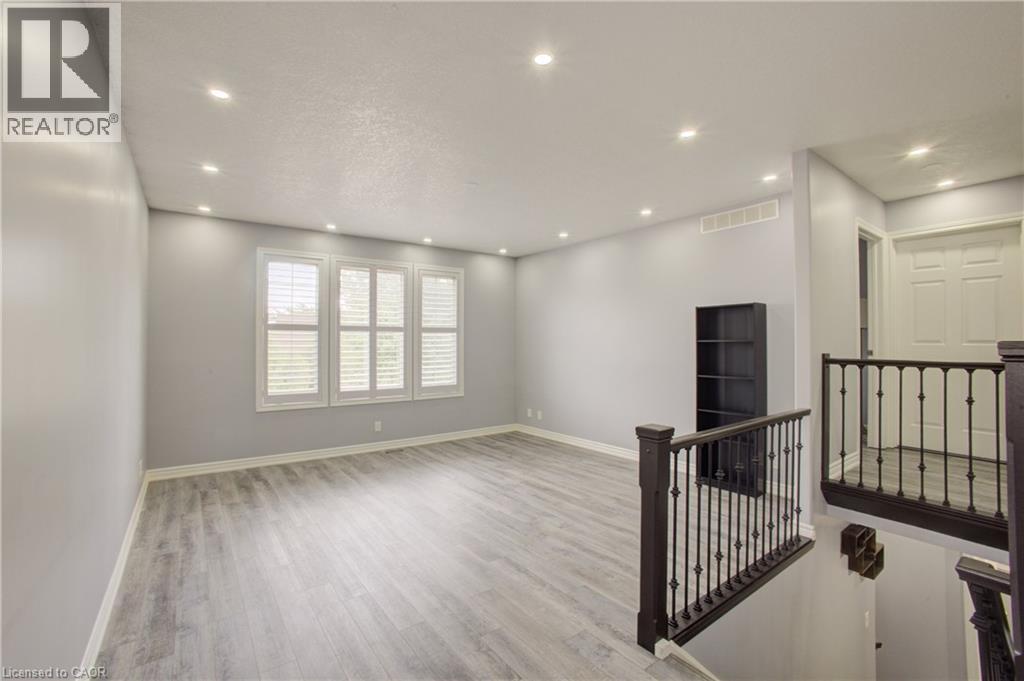 553 Waterton Drive, Waterloo, Ontario  N2V 2K5 - Photo 21 - 40856068
