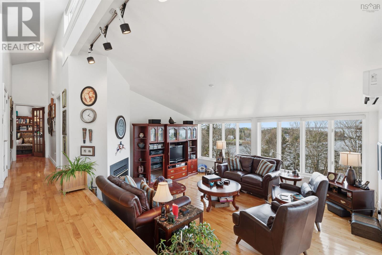 11565 Peggys Cove Road, Seabright, Nova Scotia  B3Z 2Y1 - Photo 14 - 202528459