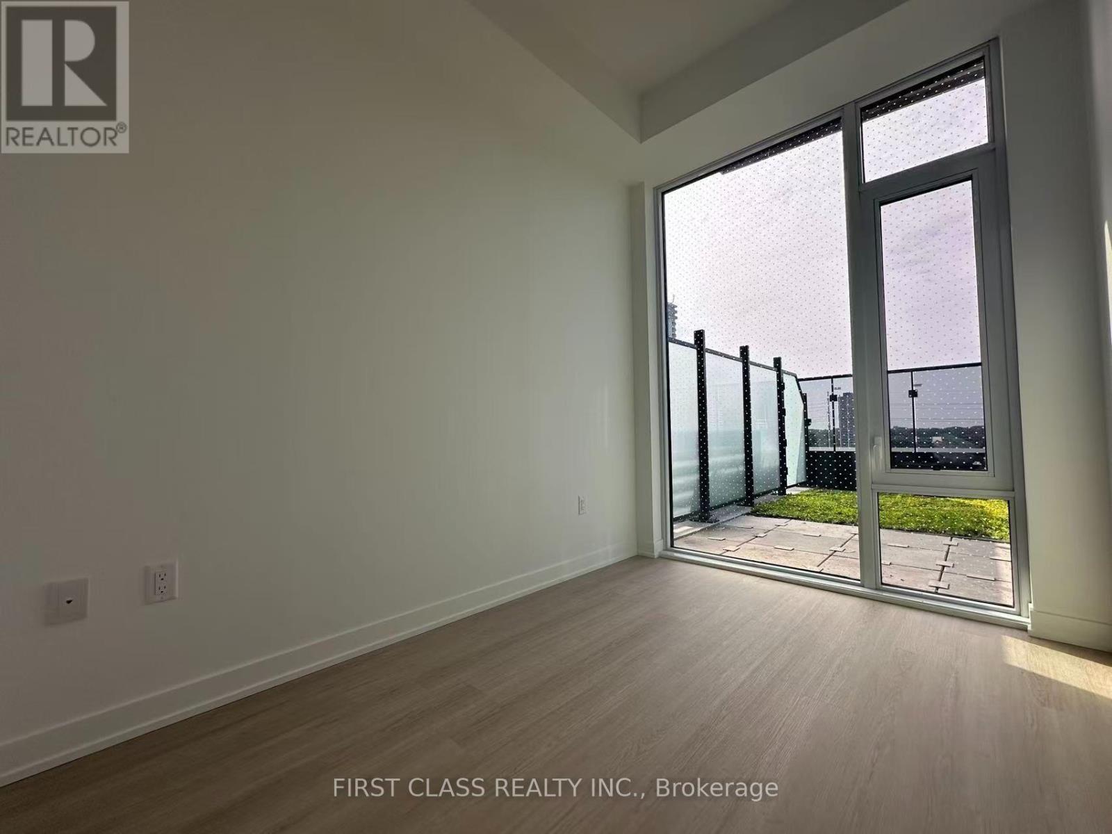 703 - 15 David Salomon Drive, Toronto, Ontario  M3C 1E7 - Photo 4 - C13680264