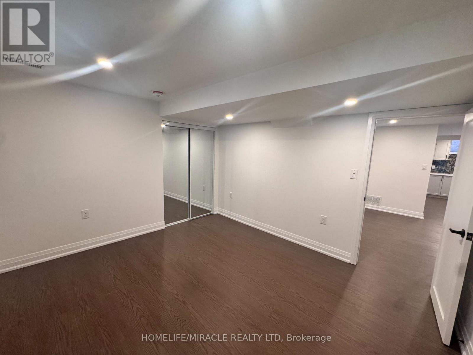 14 Berton Boulevard, Halton Hills, Ontario  L7G 6A5 - Photo 15 - W13680266