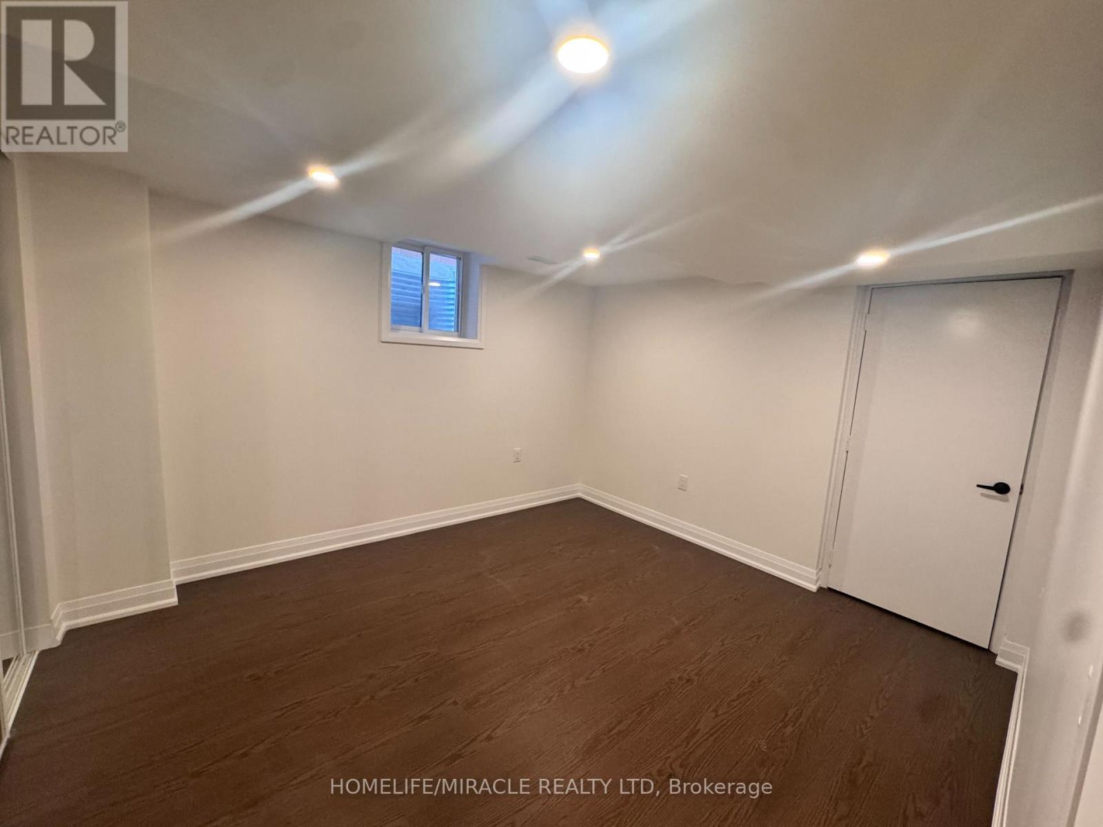 14 Berton Boulevard, Halton Hills, Ontario  L7G 6A5 - Photo 17 - W13680266