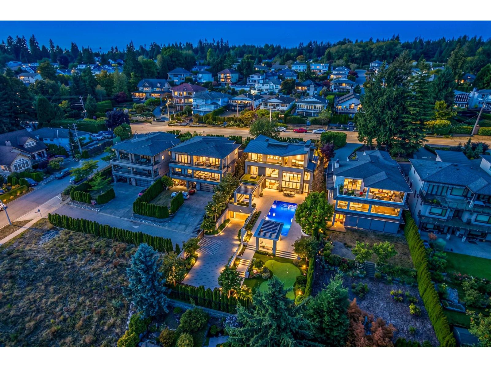 13386 Marine Drive, Surrey, British Columbia  V4A 1G2 - Photo 3 - R3155701