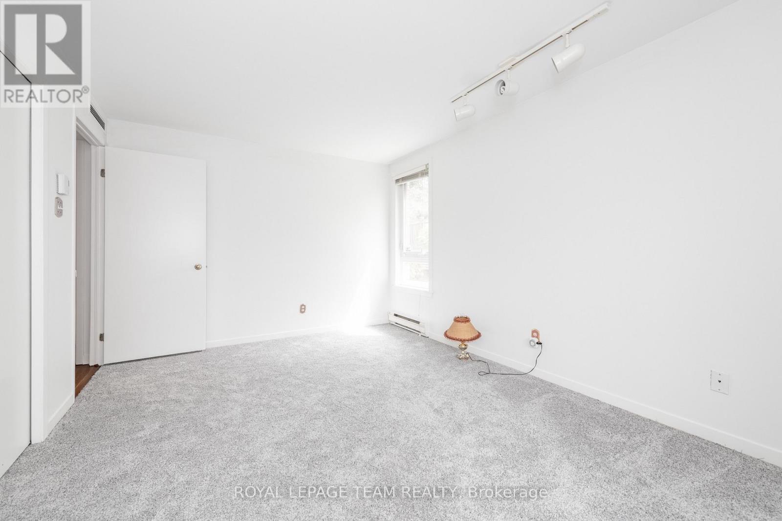 105 - 939 North River Road, Ottawa, Ontario  K1K 4M9 - Photo 19 - X13680286