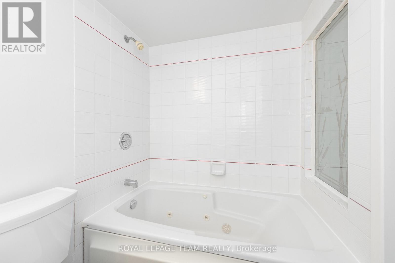 105 - 939 North River Road, Ottawa, Ontario  K1K 4M9 - Photo 22 - X13680286