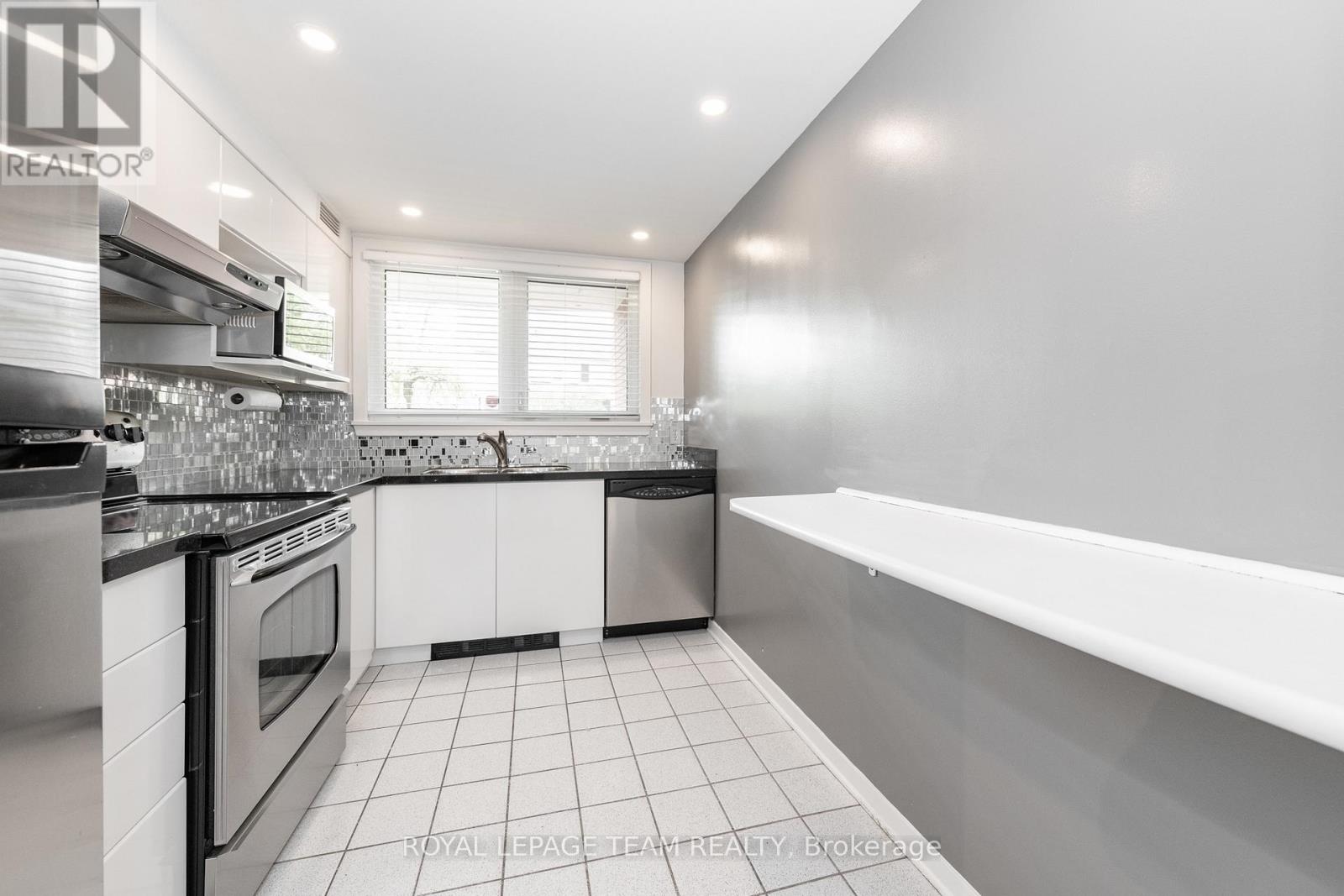 105 - 939 North River Road, Ottawa, Ontario  K1K 4M9 - Photo 3 - X13680286