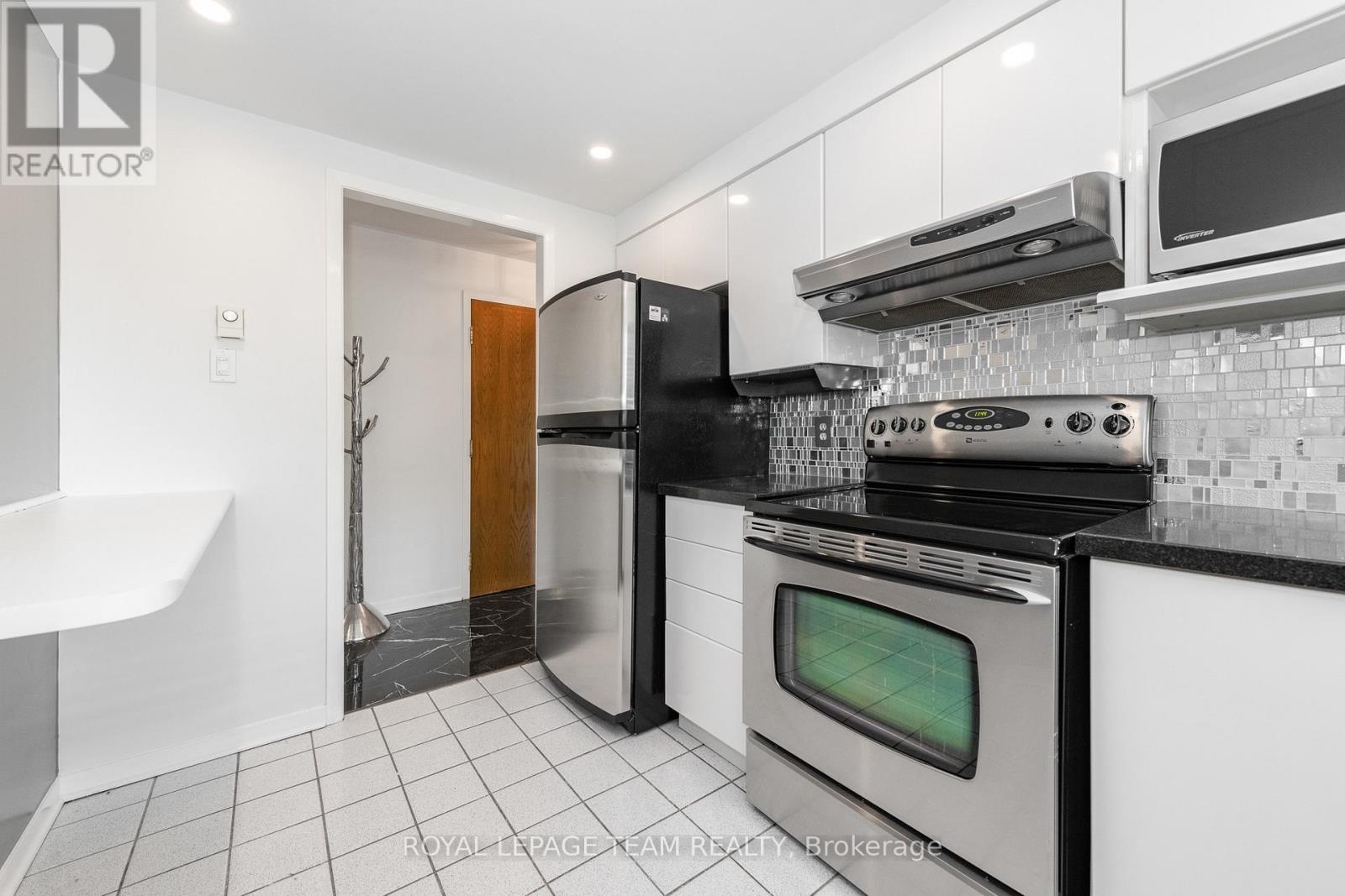 105 - 939 North River Road, Ottawa, Ontario  K1K 4M9 - Photo 5 - X13680286