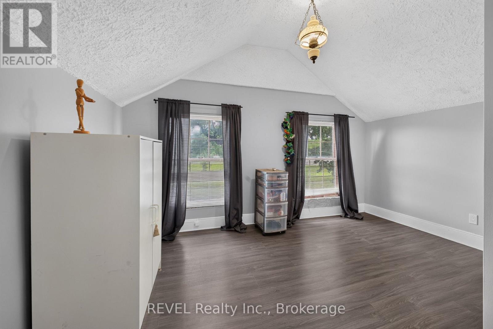 3976 Chippawa Parkway, Niagara Falls, Ontario  L2G 6E3 - Photo 16 - X13680282