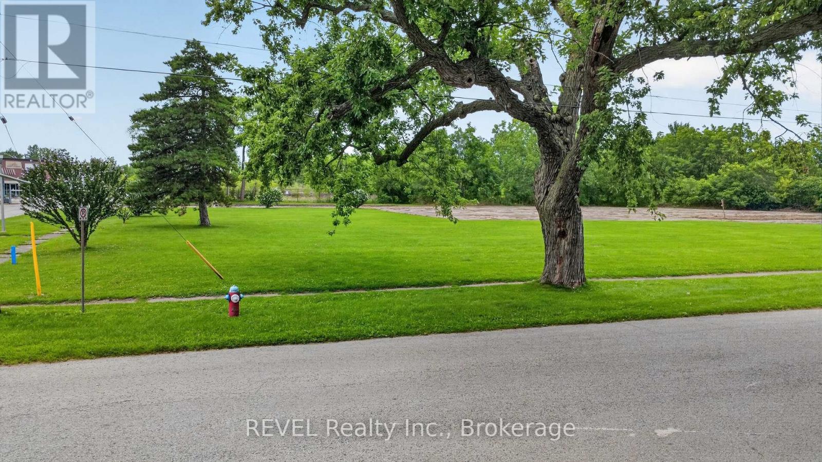3976 Chippawa Parkway, Niagara Falls, Ontario  L2G 6E3 - Photo 6 - X13680282