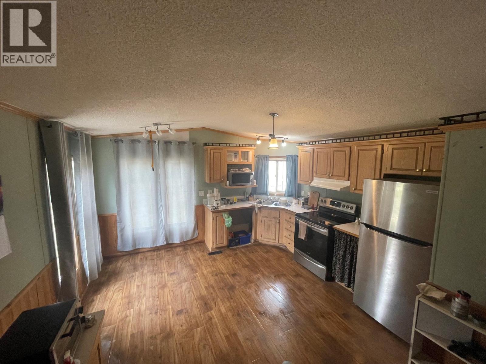 765 3 Highway, Grand Forks, British Columbia  V0H 1H0 - Photo 12 - 10397830