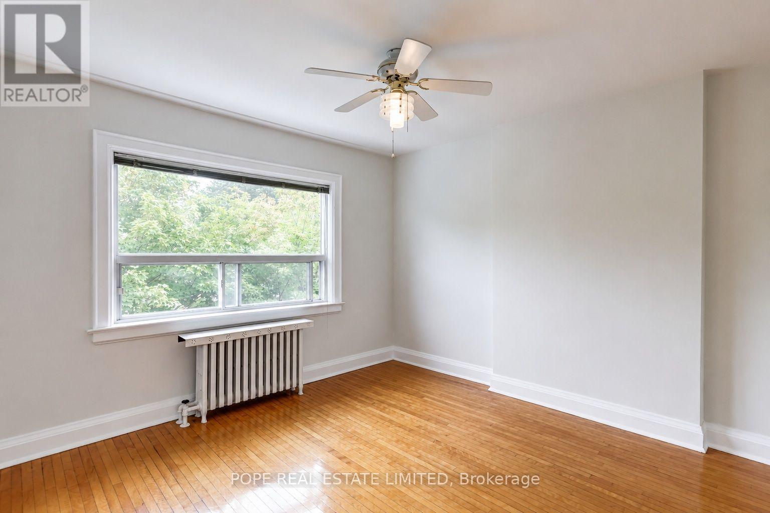 210 Donlands Avenue, Toronto, Ontario  M4J 3R1 - Photo 18 - E13680284