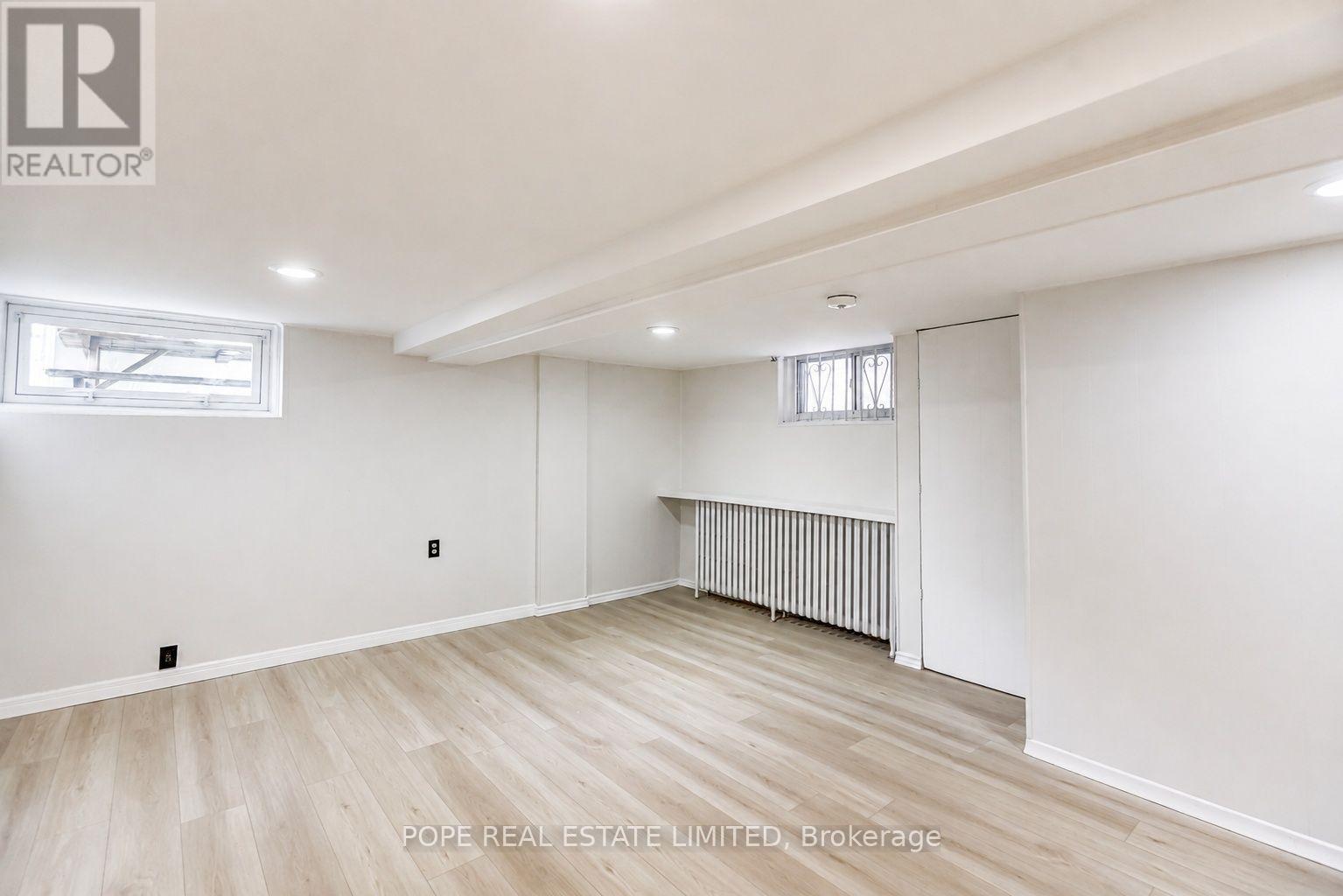 210 Donlands Avenue, Toronto, Ontario  M4J 3R1 - Photo 21 - E13680284