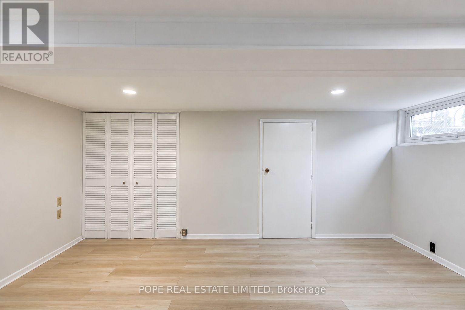 210 Donlands Avenue, Toronto, Ontario  M4J 3R1 - Photo 22 - E13680284