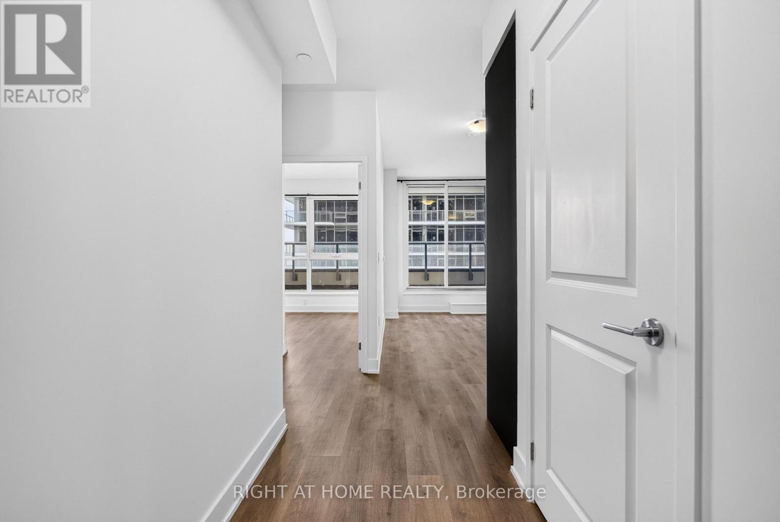 705 - 115 Nipissing Road, Milton, Ontario  L9T 1R3 - Photo 3 - W13680272