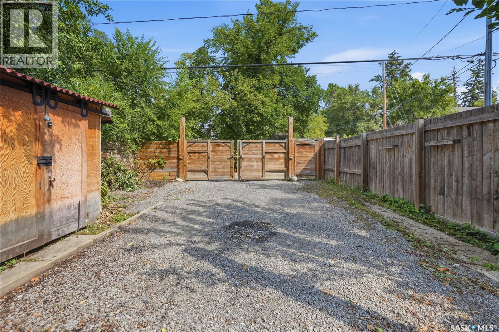3324 College Avenue, Regina, Saskatchewan  S4T 1W2 - Photo 40 - SK045374