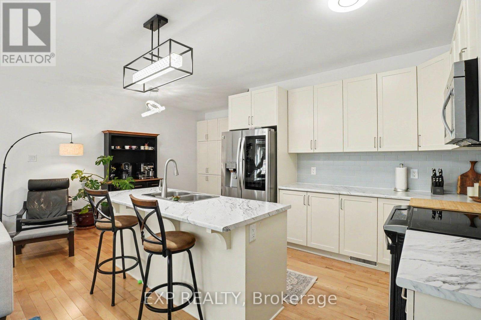 897 Bunchberry Way, Ottawa, Ontario  K1T 3T8 - Photo 10 - X13680300