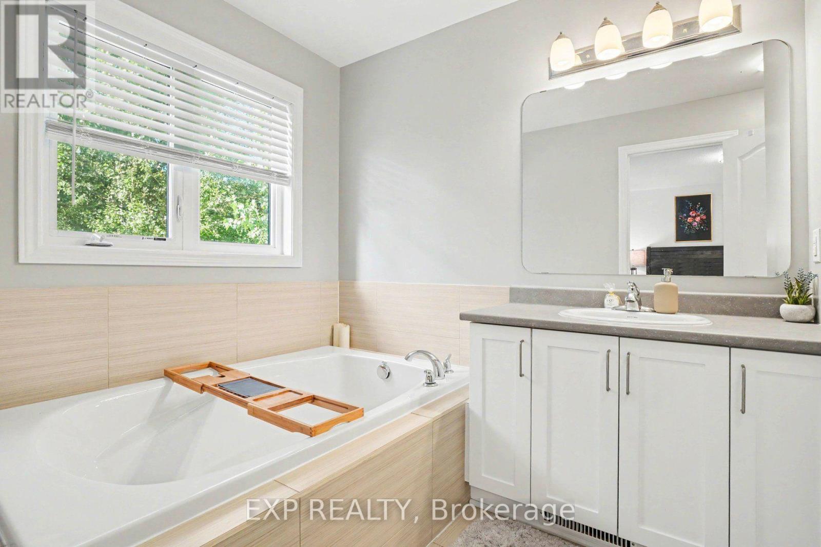 897 Bunchberry Way, Ottawa, Ontario  K1T 3T8 - Photo 23 - X13680300