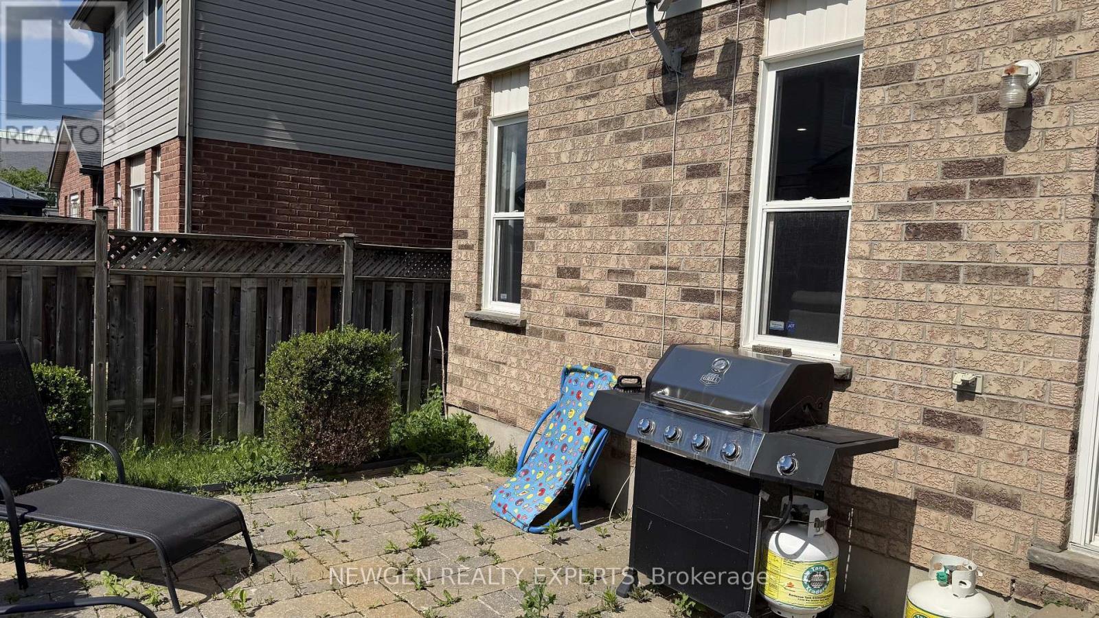11 Berry Moss Street, Kitchener, Ontario  N2E 3V1 - Photo 15 - X13502034