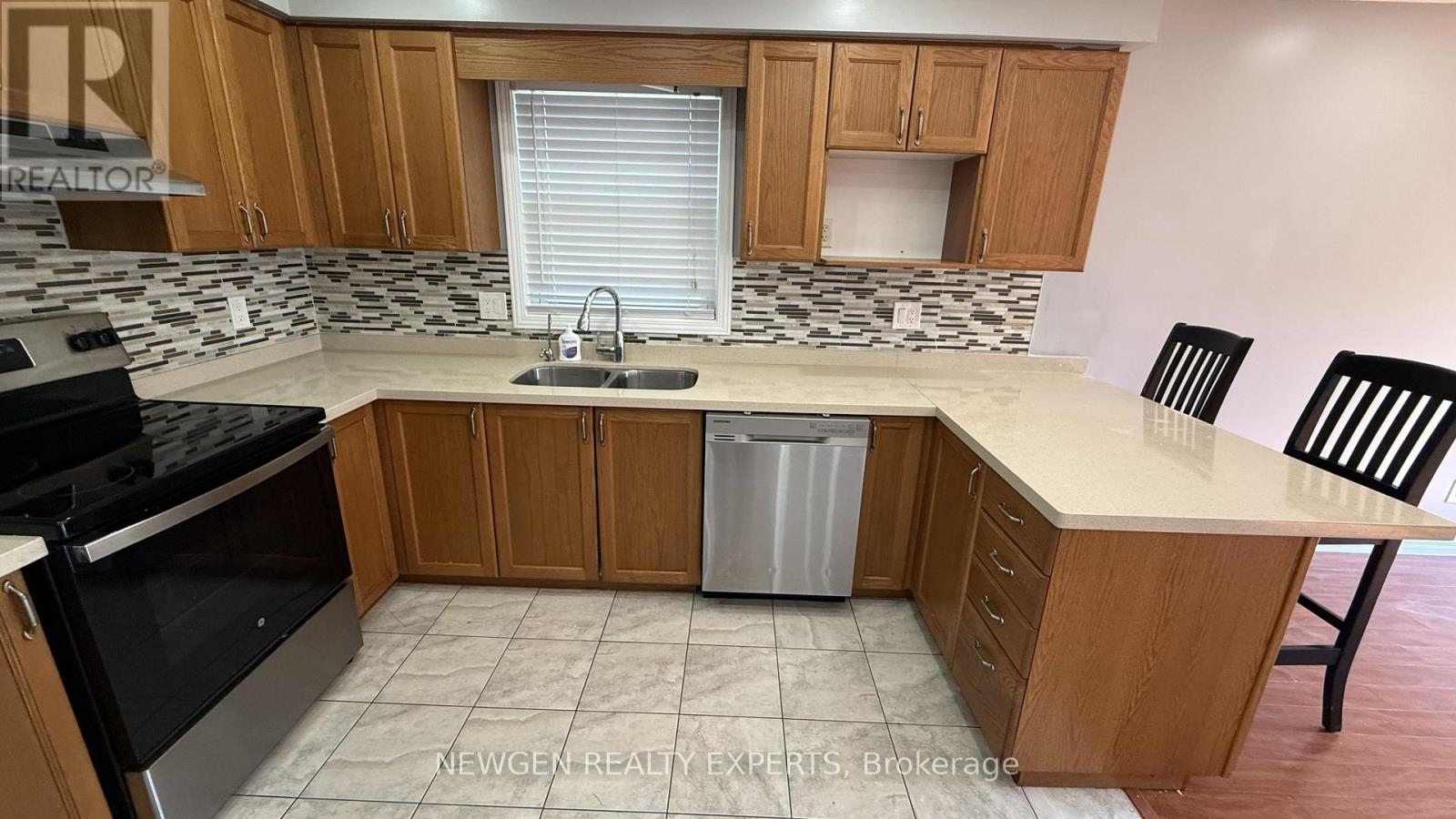 11 Berry Moss Street, Kitchener, Ontario  N2E 3V1 - Photo 10 - X13502034