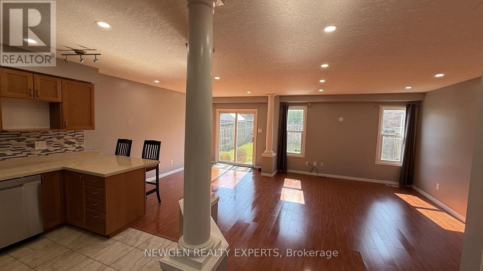 11 Berry Moss Street, Kitchener, Ontario  N2E 3V1 - Photo 12 - X13502034