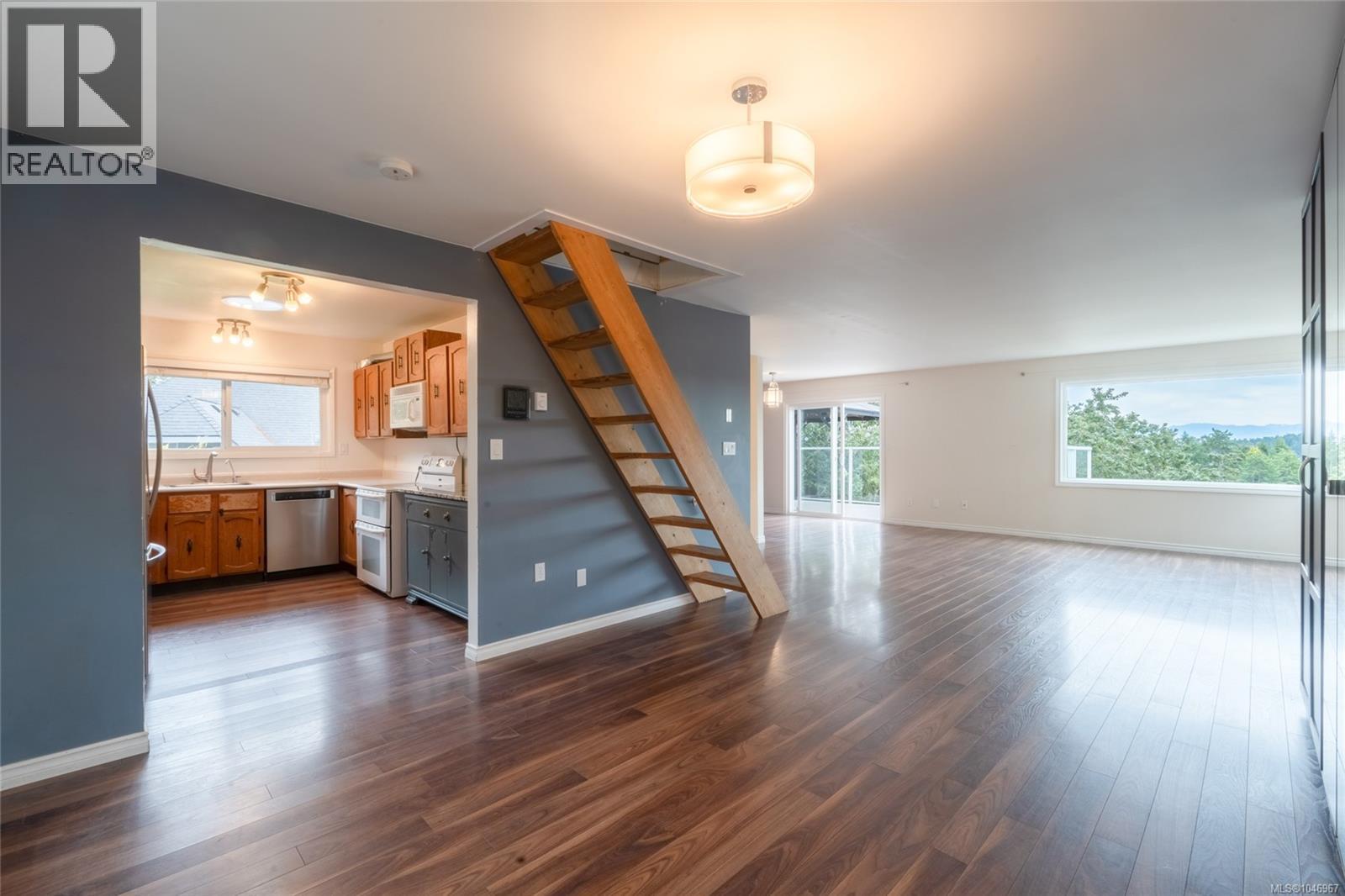 253/255 Heddle Ave, View Royal, British Columbia  V9B 1T9 - Photo 38 - 1046967