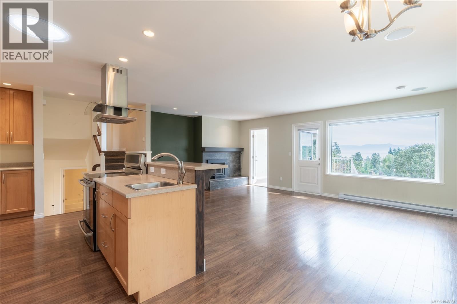 253/255 Heddle Ave, View Royal, British Columbia  V9B 1T9 - Photo 14 - 1046967