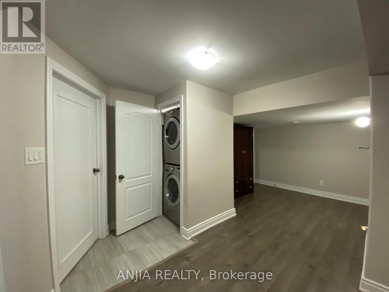 46 Rampart Drive, Brampton, Ontario  L6P 2Z1 - Photo 14 - W13680294