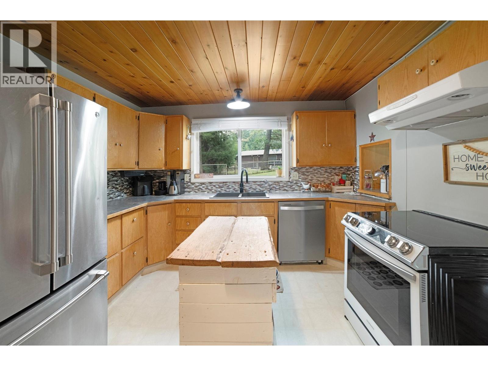 5724 Crystal Road, Kitchener, British Columbia  V0B 1W1 - Photo 9 - 10397574