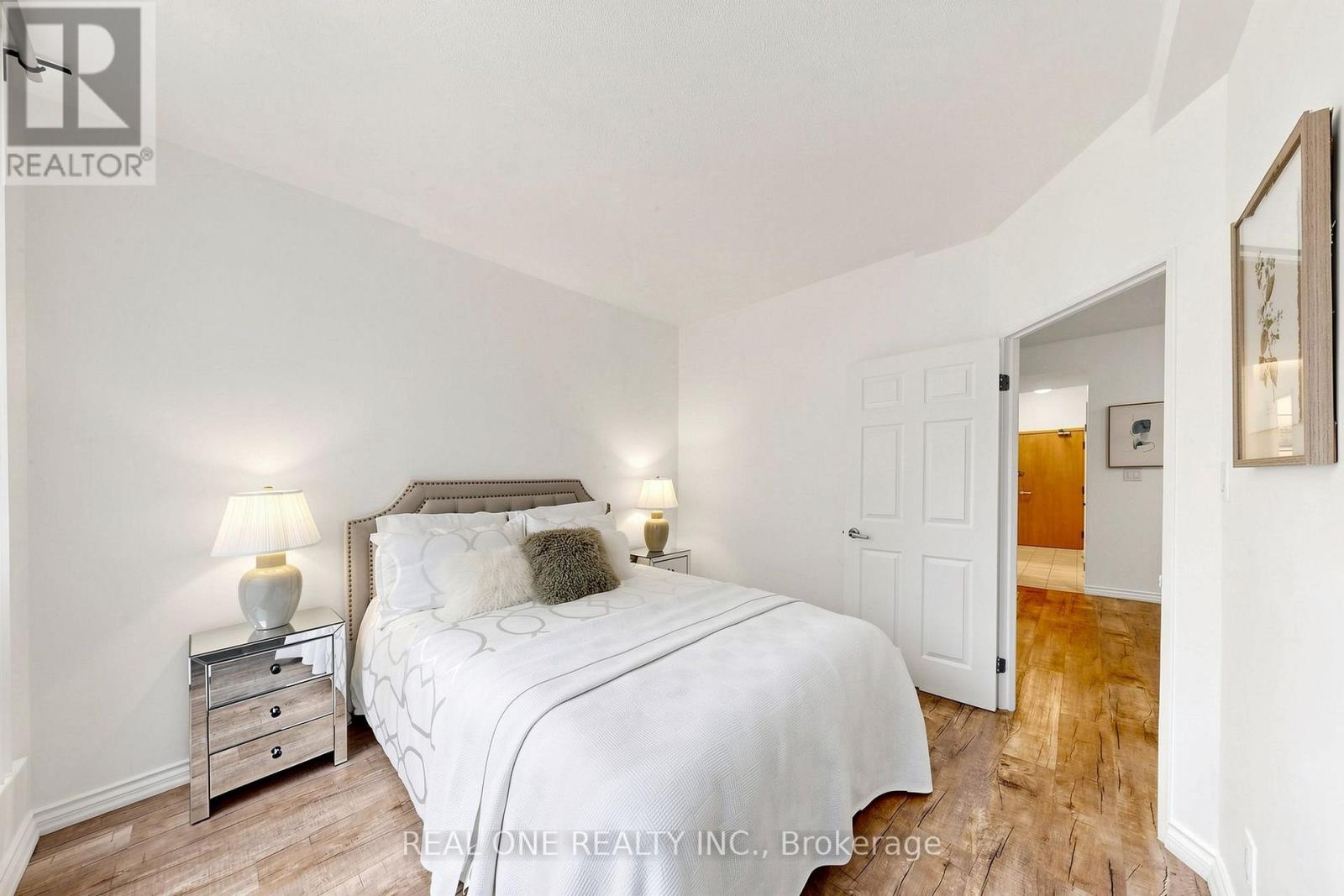 306 - 24 Wellesley Street W, Toronto, Ontario  M4Y 2X6 - Photo 30 - C13680310