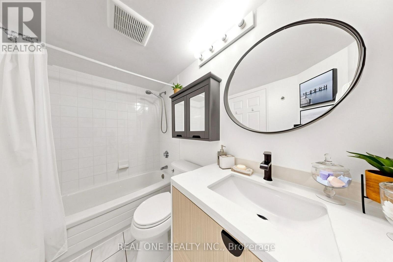 306 - 24 Wellesley Street W, Toronto, Ontario  M4Y 2X6 - Photo 39 - C13680310