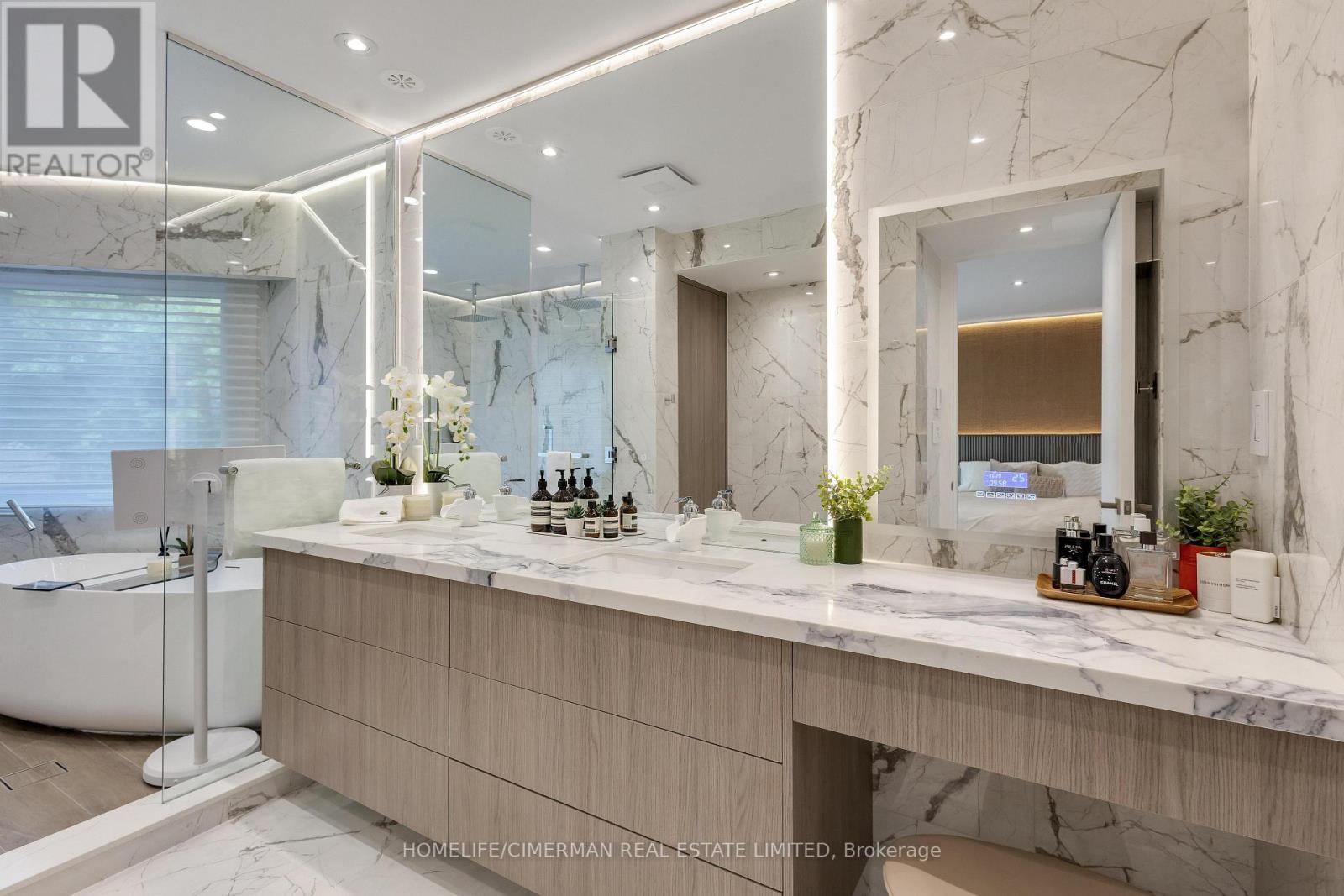 124 Lyndhurst Avenue, Toronto, Ontario  M5R 2Z9 - Photo 15 - C13680314