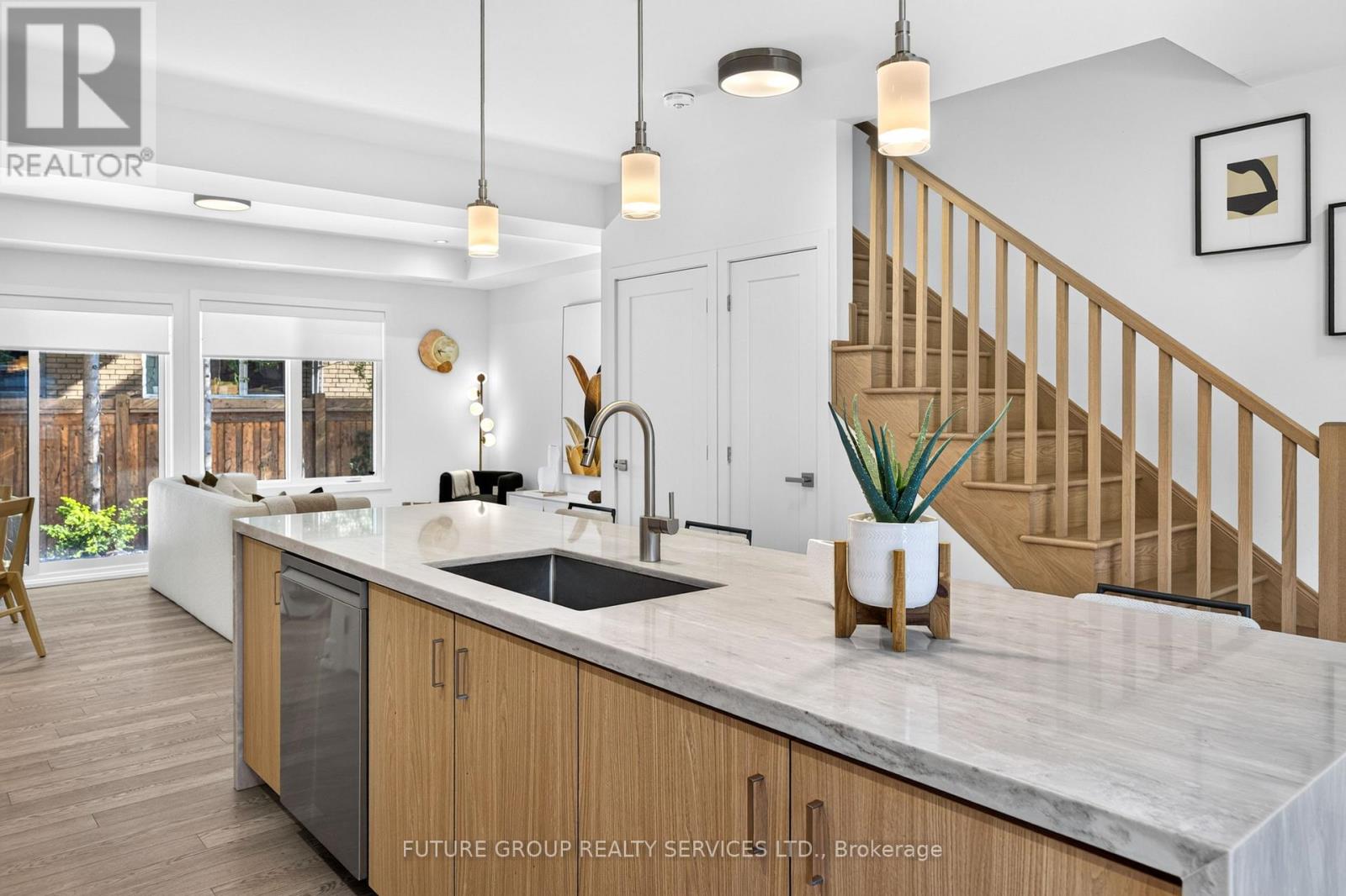 Unit 5 - 103 Cavell Avenue, Toronto, Ontario  M8V 1P5 - Photo 10 - W13680308