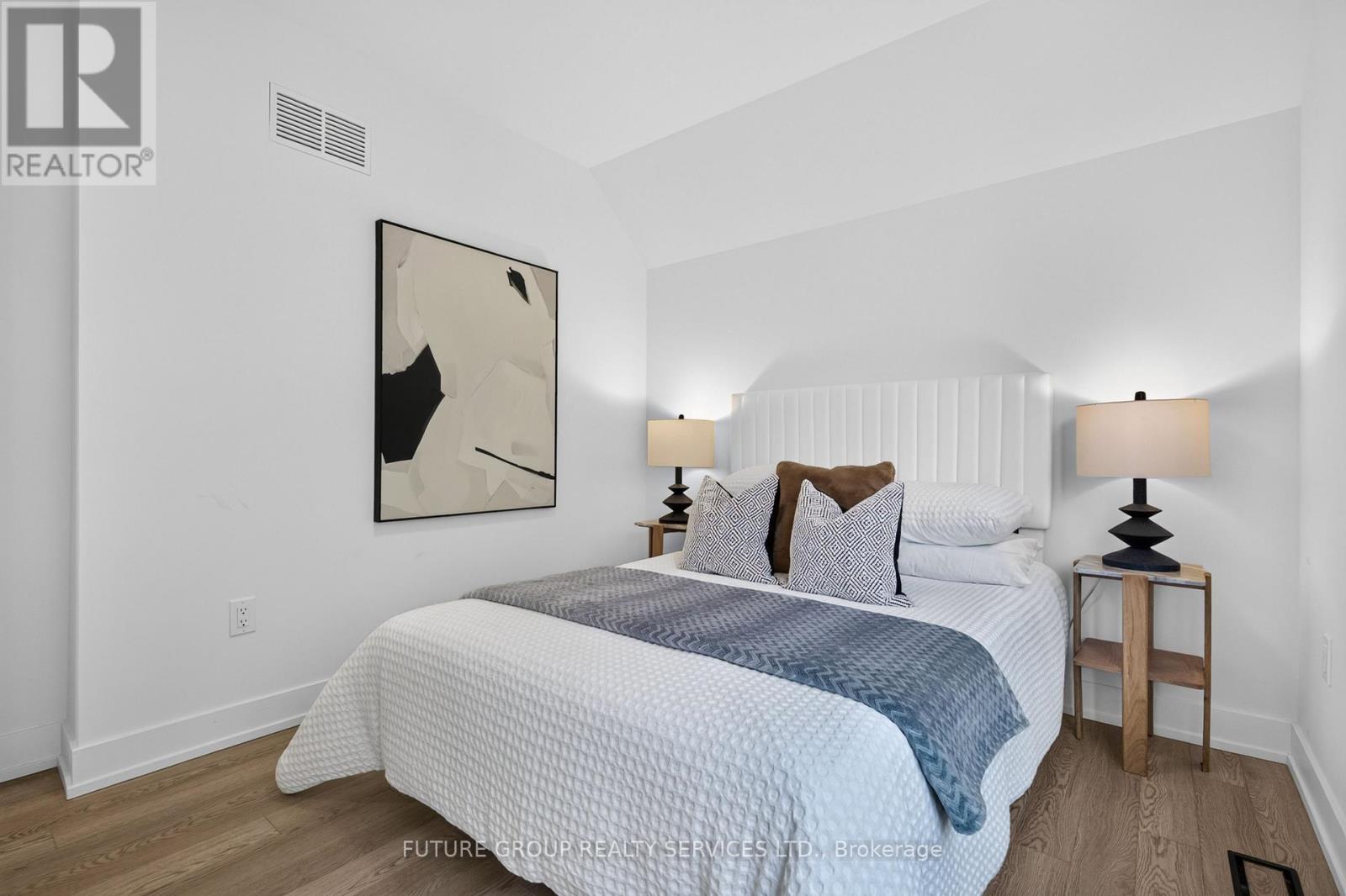 Unit 5 - 103 Cavell Avenue, Toronto, Ontario  M8V 1P5 - Photo 29 - W13680308