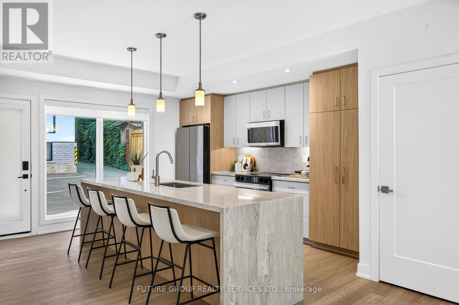 Unit 5 - 103 Cavell Avenue, Toronto, Ontario  M8V 1P5 - Photo 7 - W13680308