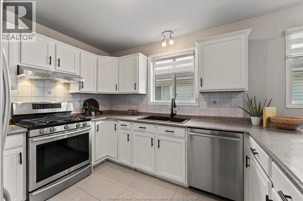1095 Lakeview, Windsor, Ontario  N8P 1K9 - Photo 9 - 26019585